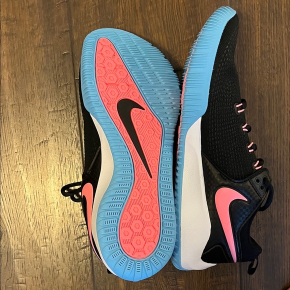 Nike Women's Black and Pink Athletic Shoes - Picture 3 of 4